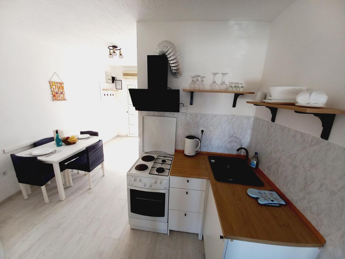 Apartments Toni Rogoznica  Εξωτερικό φωτογραφία