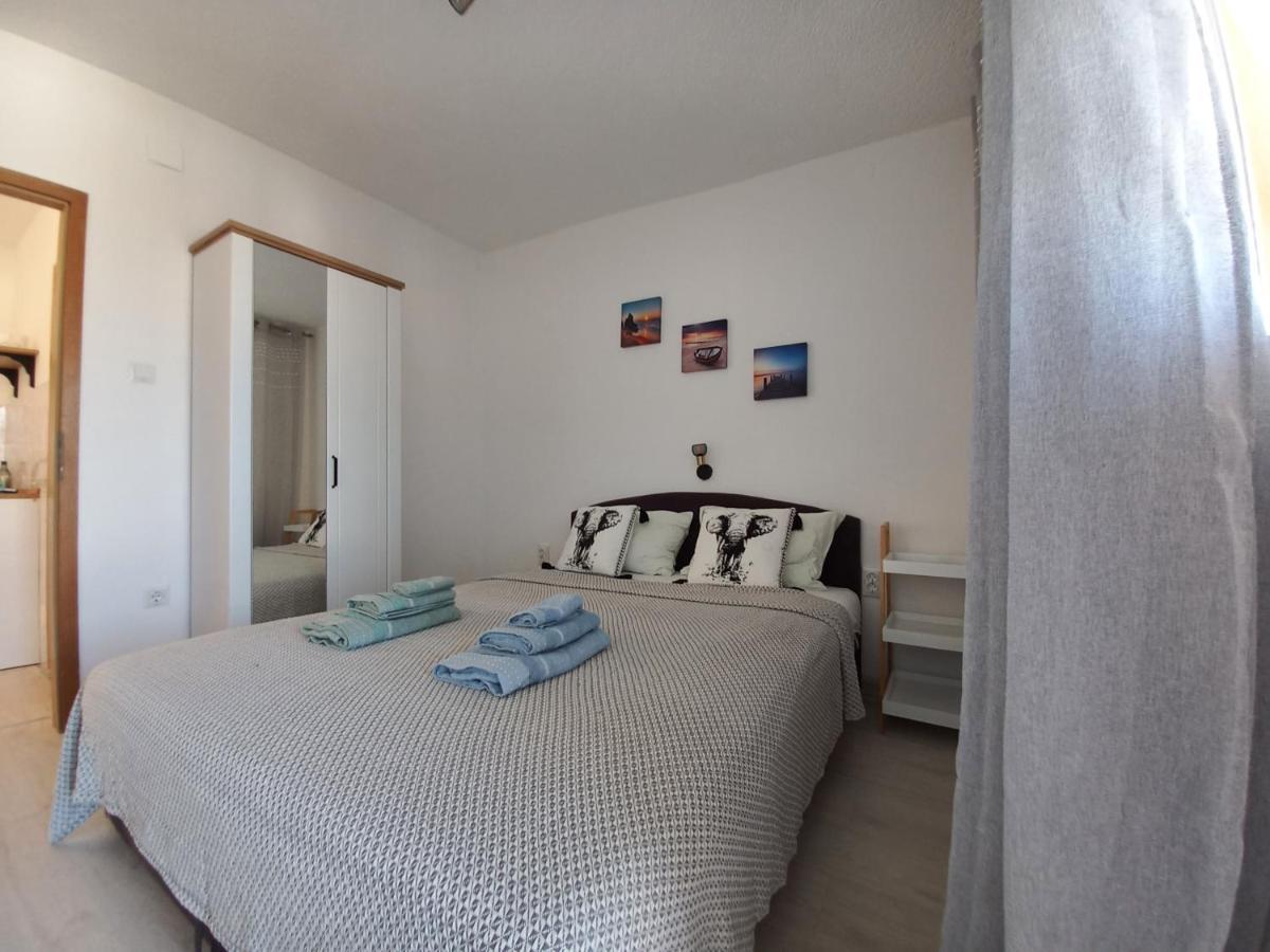 Apartments Toni Rogoznica  Εξωτερικό φωτογραφία